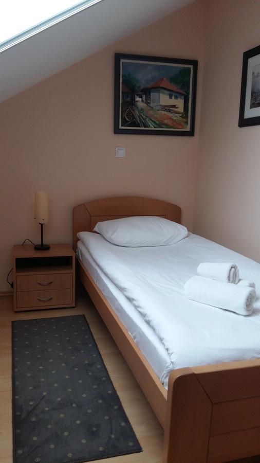Stari Mlin Hotel Vrsac Eksteriør billede